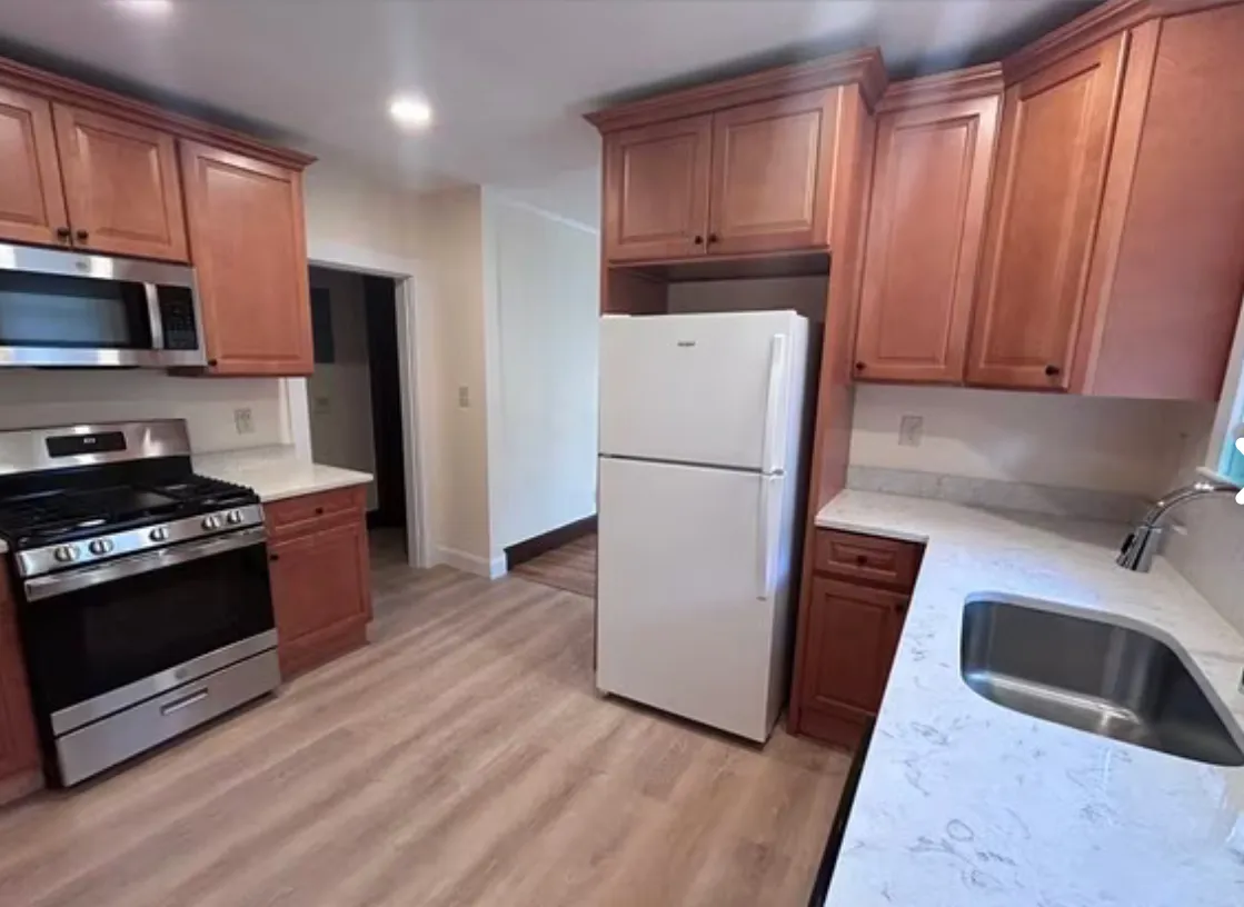 34 Stellman Rd, Roslindale