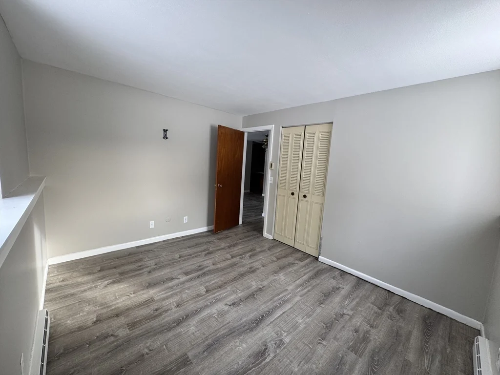 320 Elm St, Southbridge