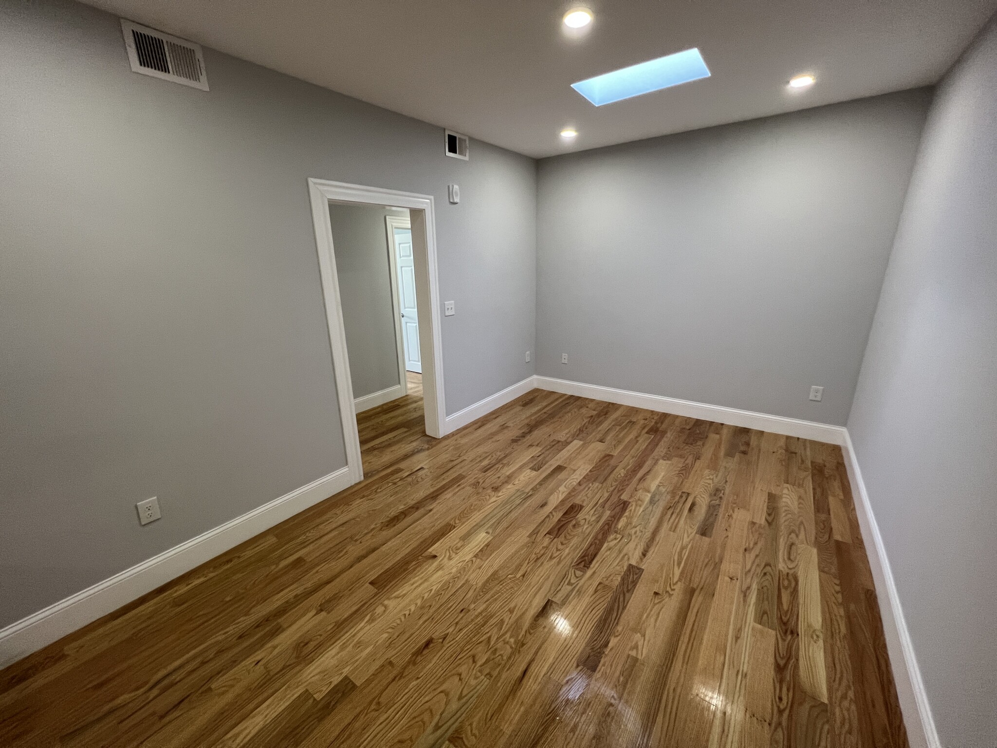 374 Oxford St, Baldwin