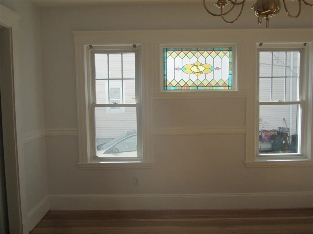 81 Webster St, Arlington