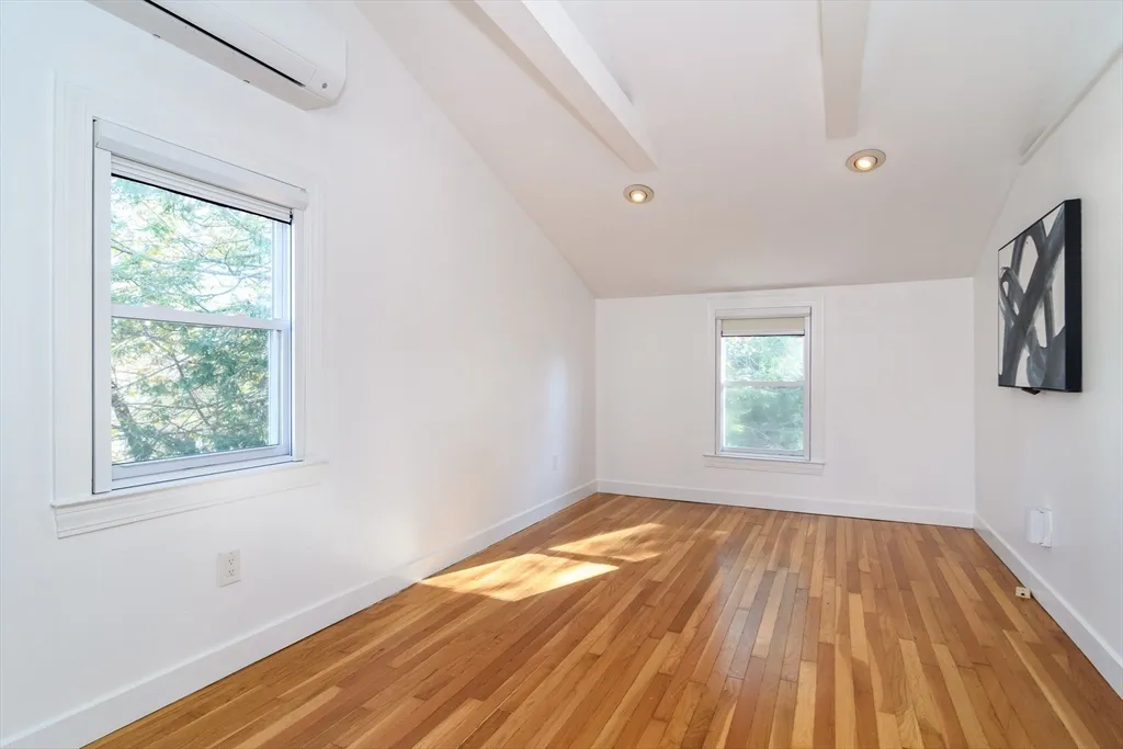 7 Ferndale Rd, Natick