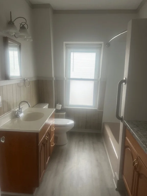 123 Smith St, Fall River