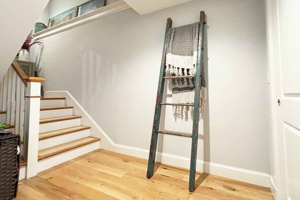 335 Maverick St, East Boston