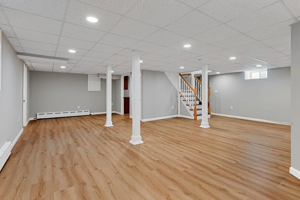 17 Shirley St, Quincy