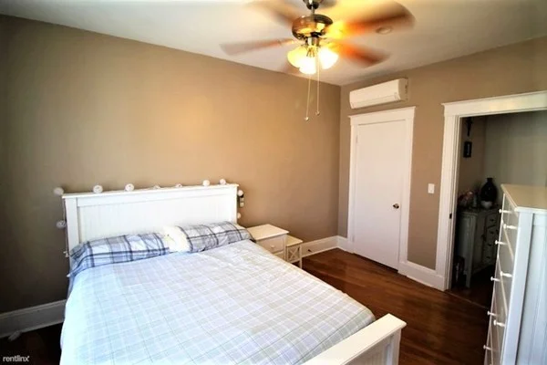 54 Dwight St, Coolidge Corner