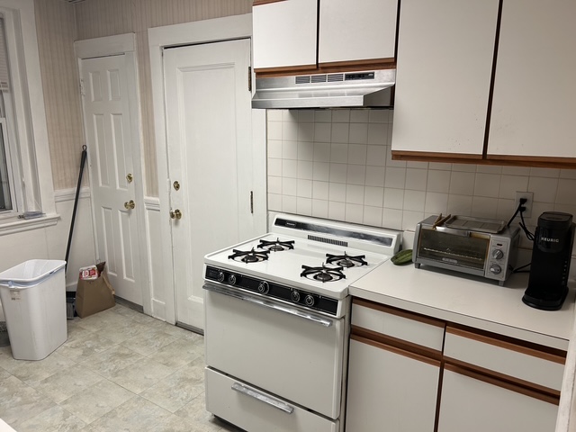 53 Manchester Rd, North Brookline