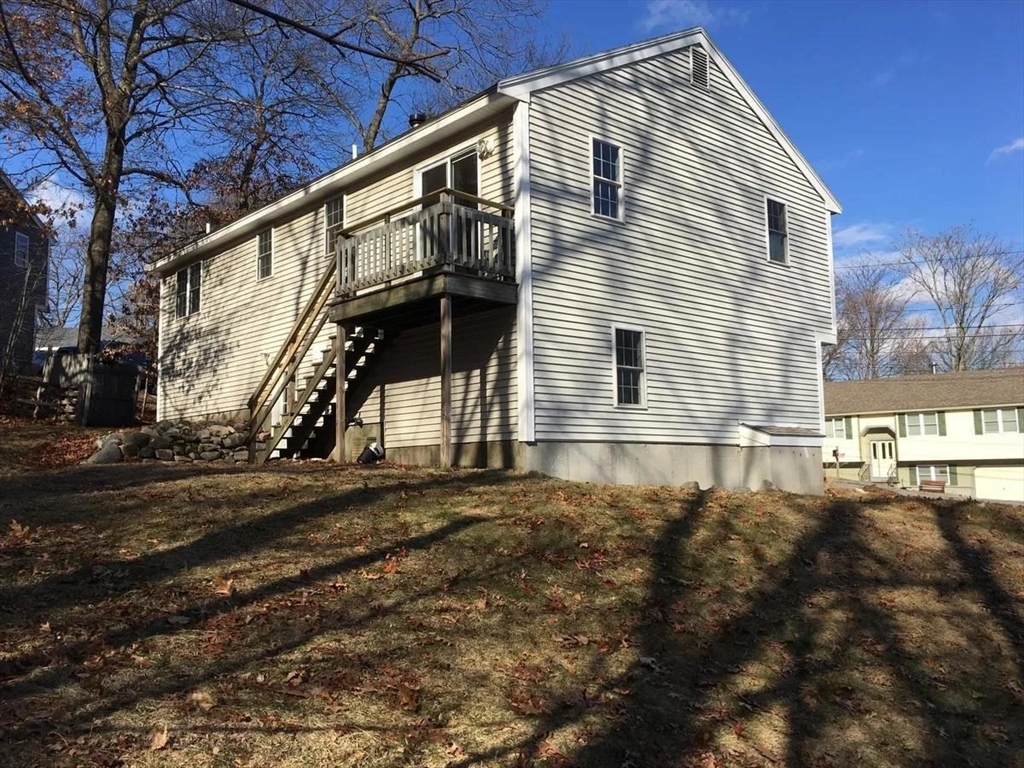 41 Blueberry Hill Rd, Woburn