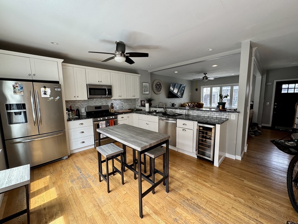 371 Silver St, South Boston