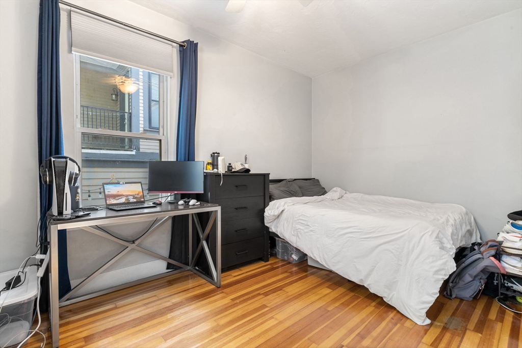 181 W 5th St, South Boston