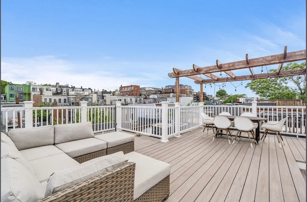 476 East 3rd St, South Boston