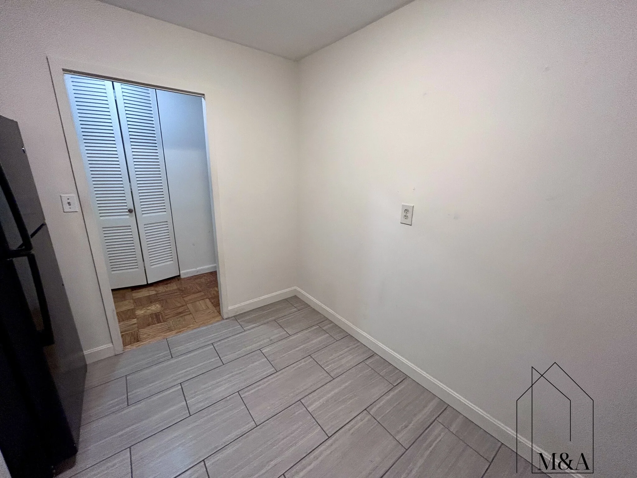 101 Monmouth St, Longwood