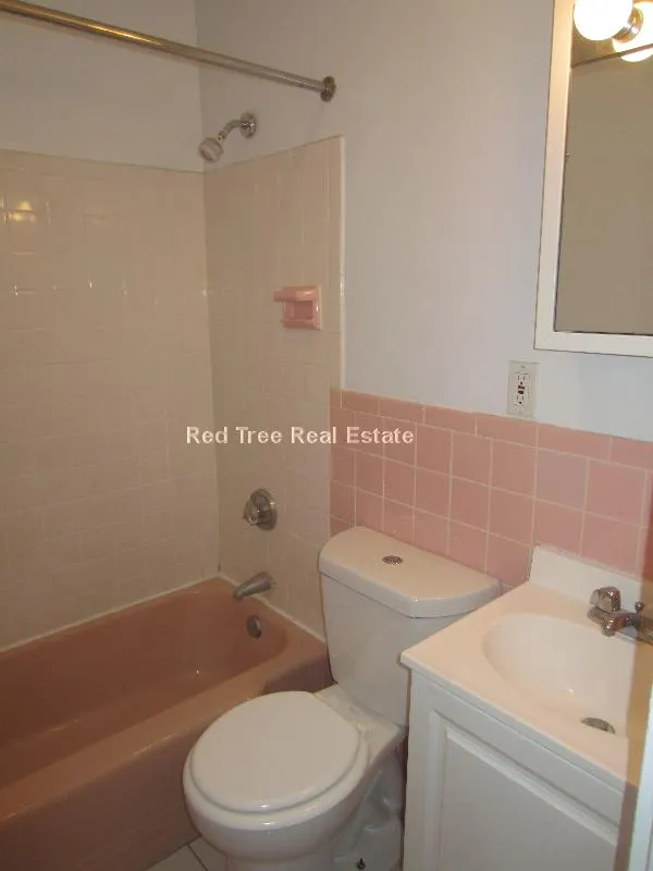 21 Fairbanks St, Griggs Park