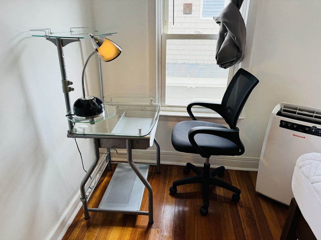 5 Lexington Ave, Powder House Square