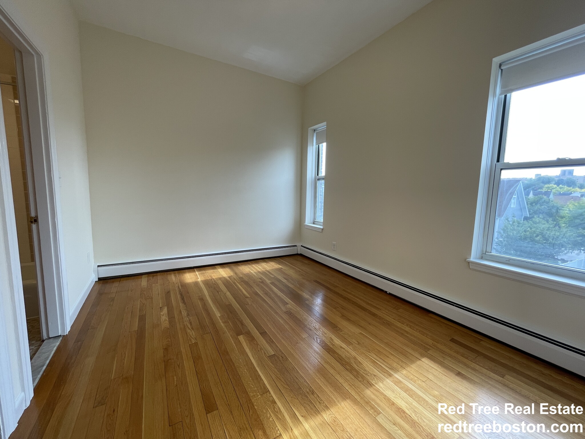 172 North Beacon St, Brighton