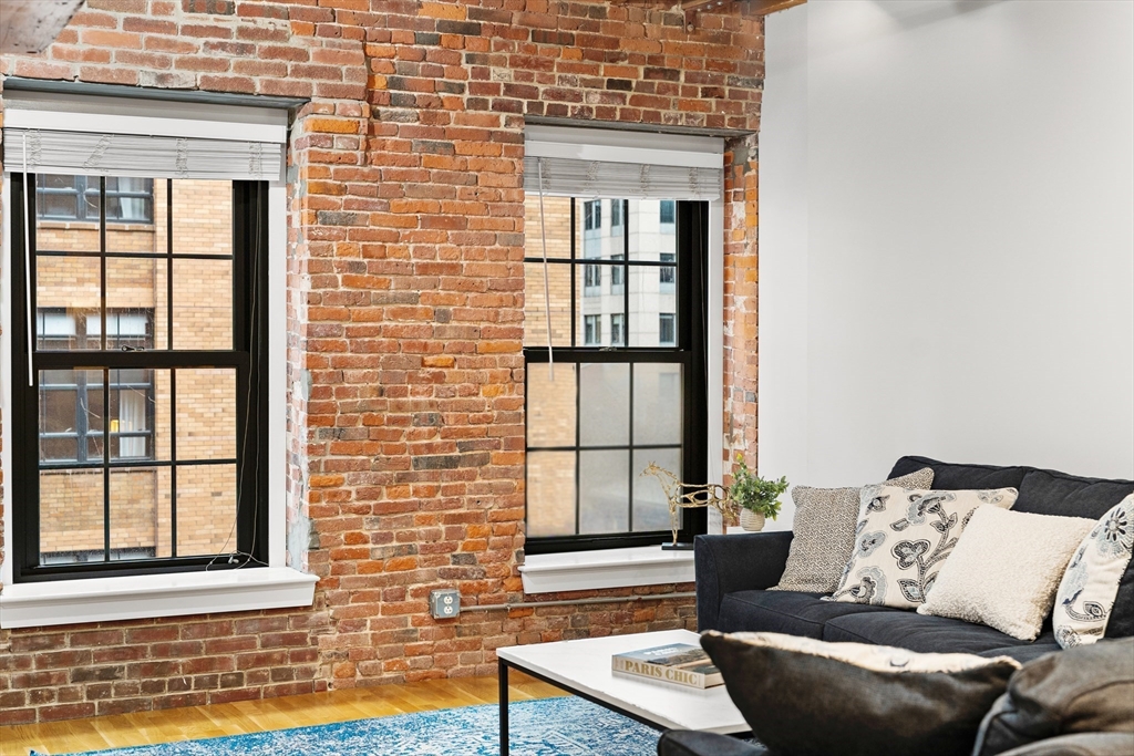 101 Broad St, Waterfront