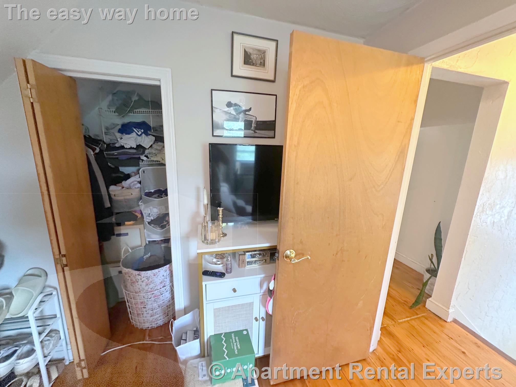 1230 Broadway, Teele Square