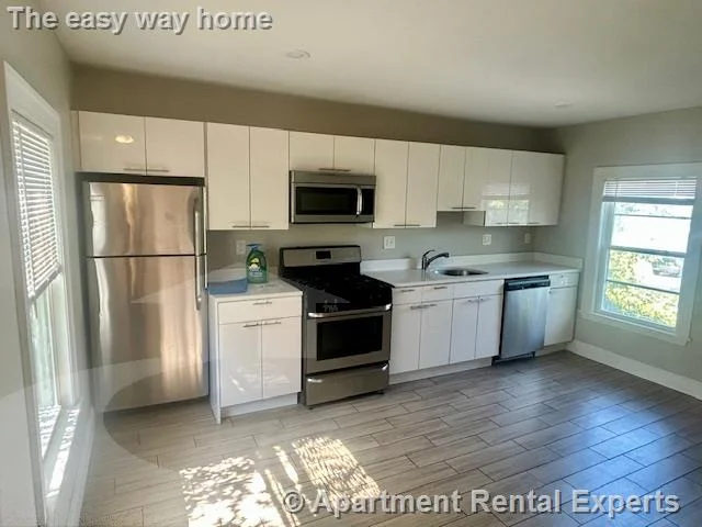 13 Pleasant St, Central Square