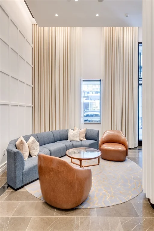 1 Avery St, Downtown