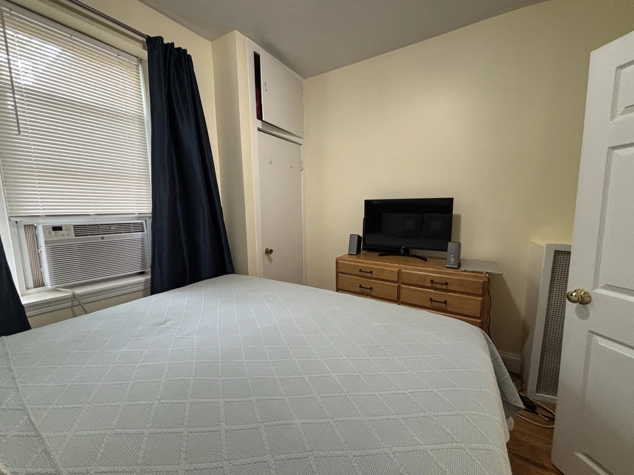 103 Charles St, Beacon Hill