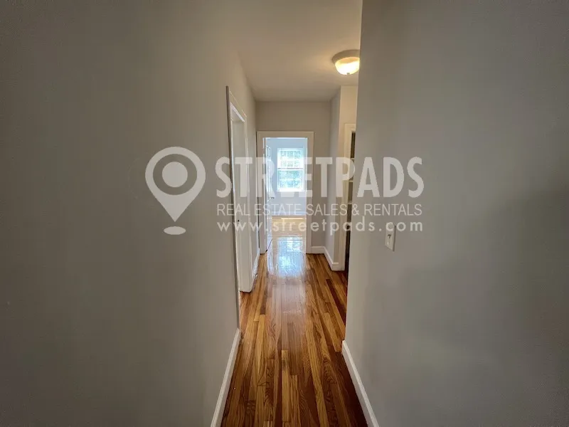 1163 Beacon St, Longwood