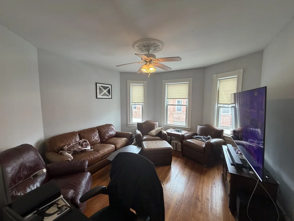 703 E 2nd St, South Boston