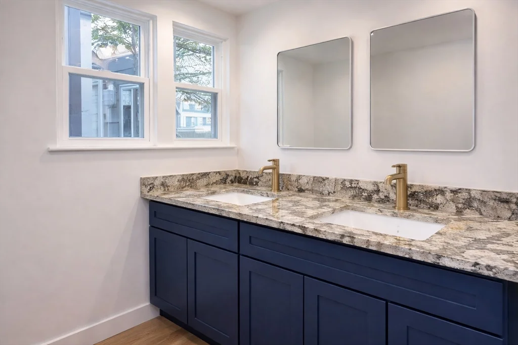 29 Catherine St, Roslindale