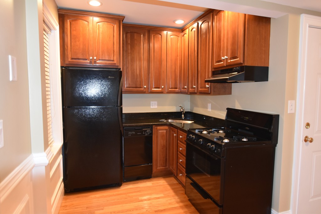 120 D St, South Boston