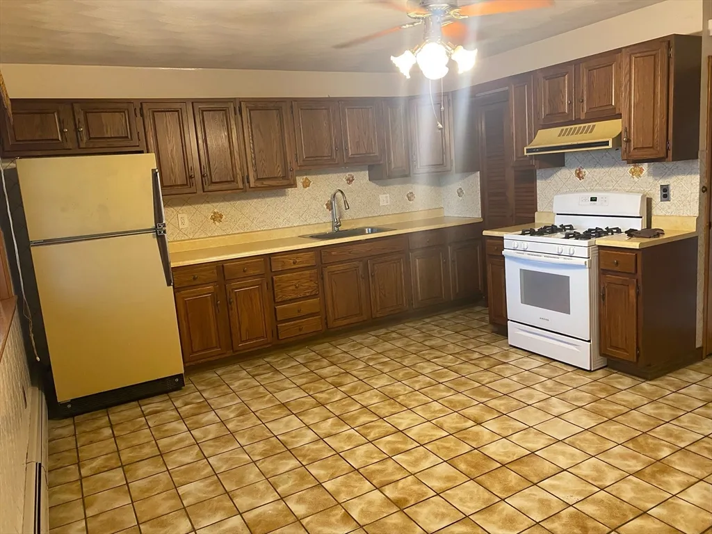 237 Lexington St, East Boston