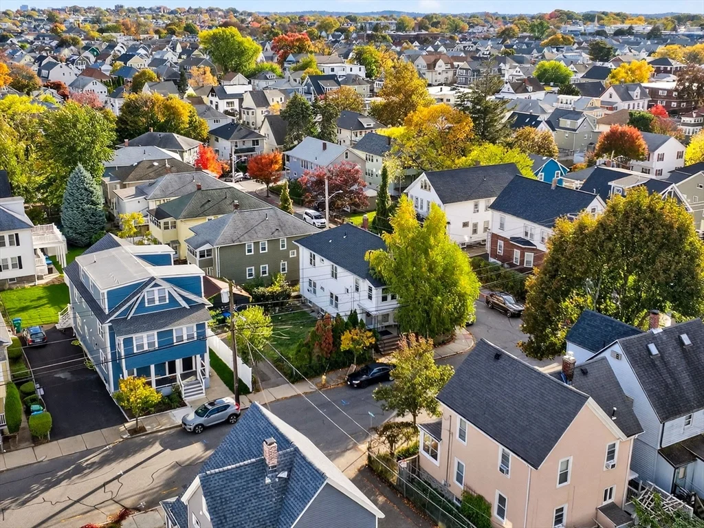 35 Hancock St, Medford