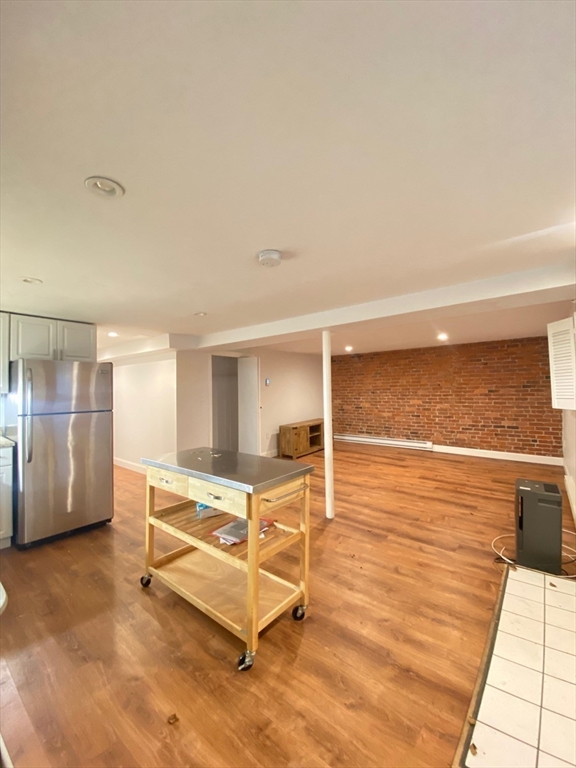 1518 Commonwealth Ave, Boston