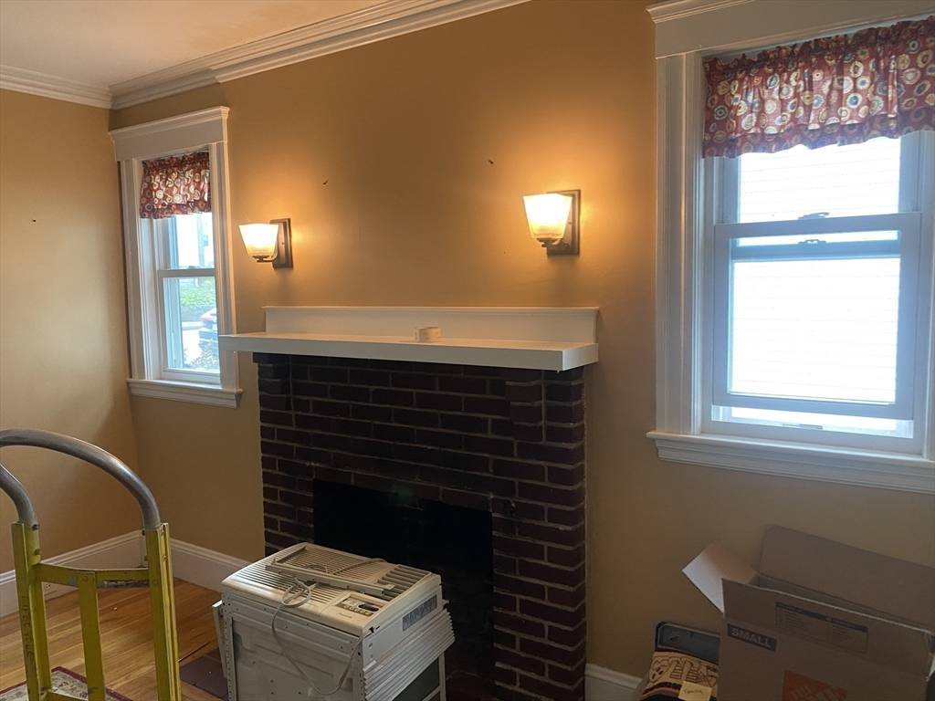 519 Belmont St, Belmont