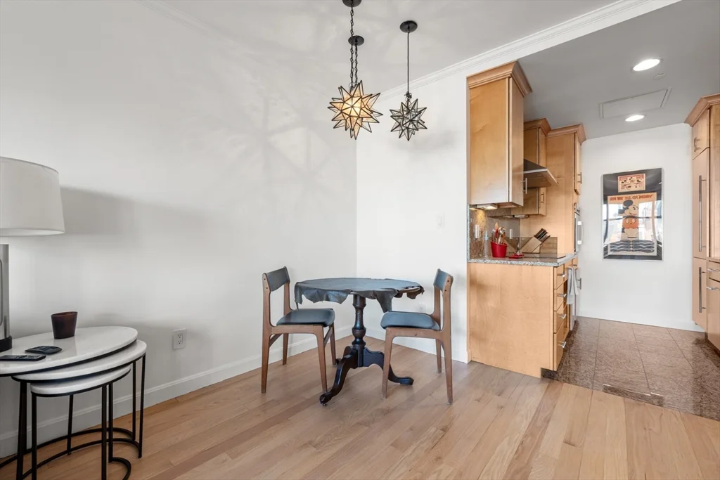 75 Clarendon, Back Bay