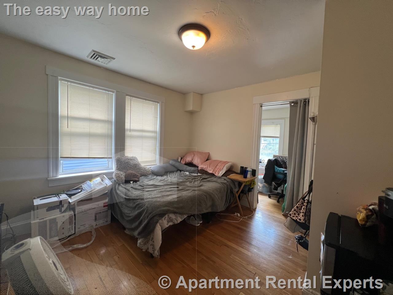 119 Albion St, Davis Square