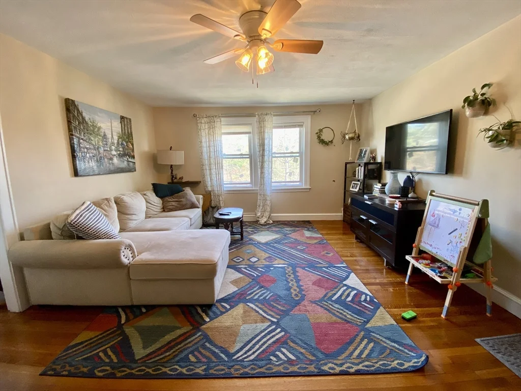 4907 Washington St, West Roxbury