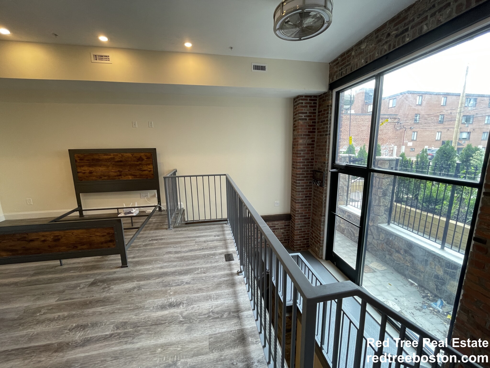 1028 Commonwealth Ave, Boston