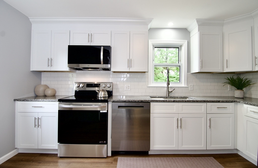 63 Grandview St, East Forest Park