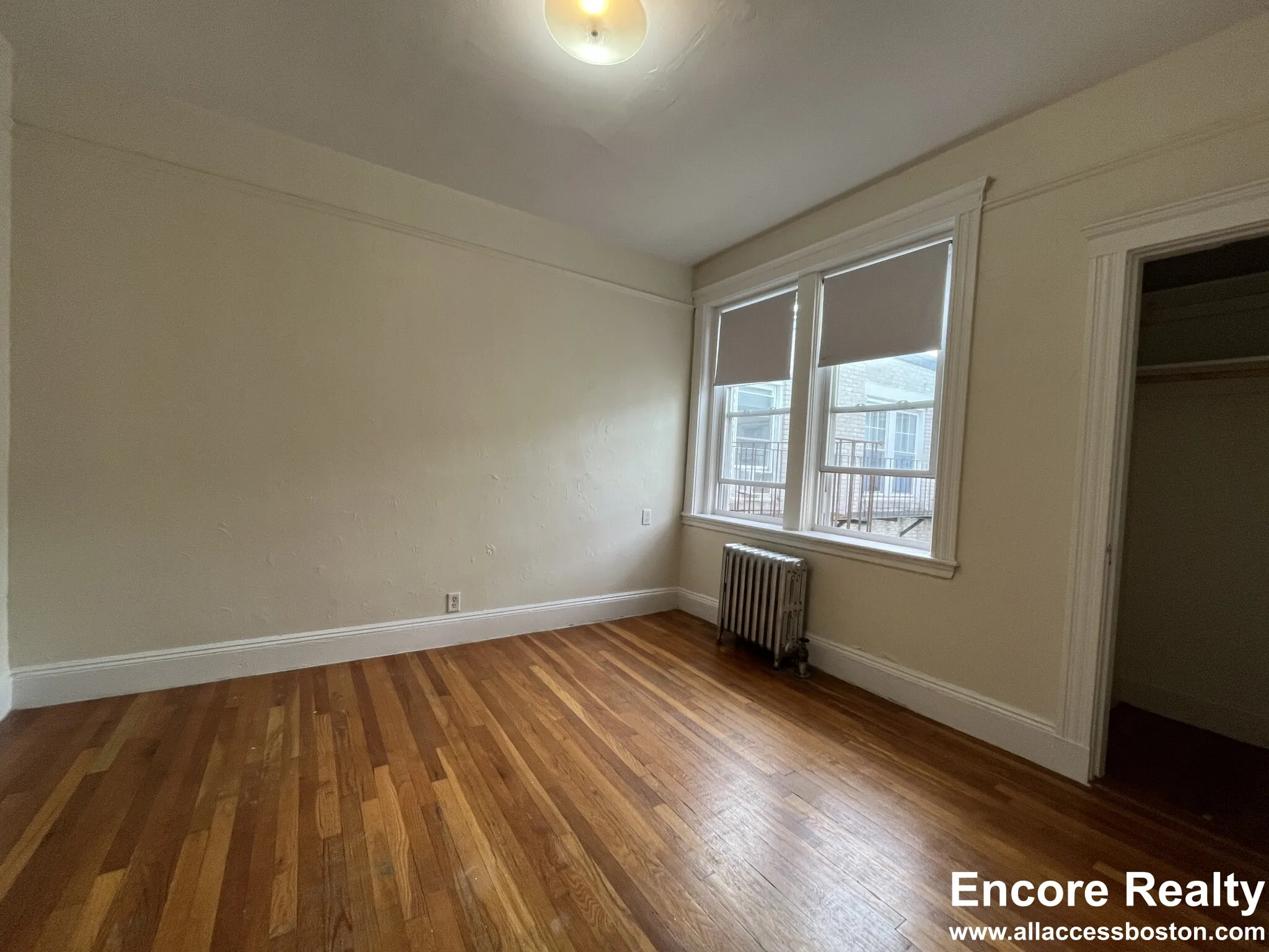 1687 Commonwealth Ave, Brighton