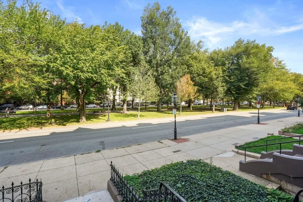 228 Commonwealth Ave, Back Bay