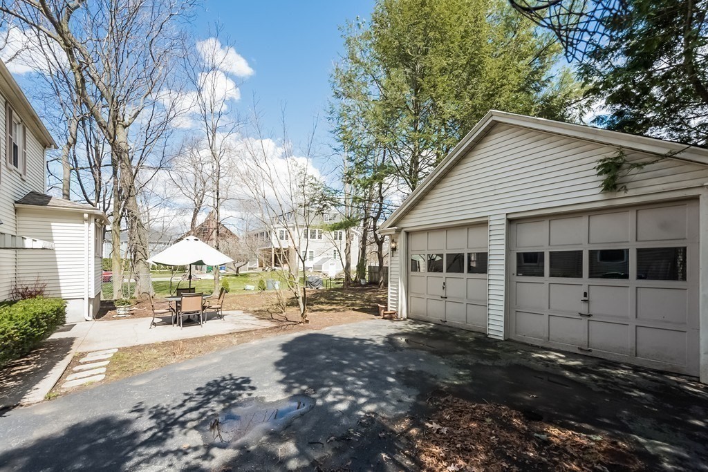 62 Evergreen Ave, Newton