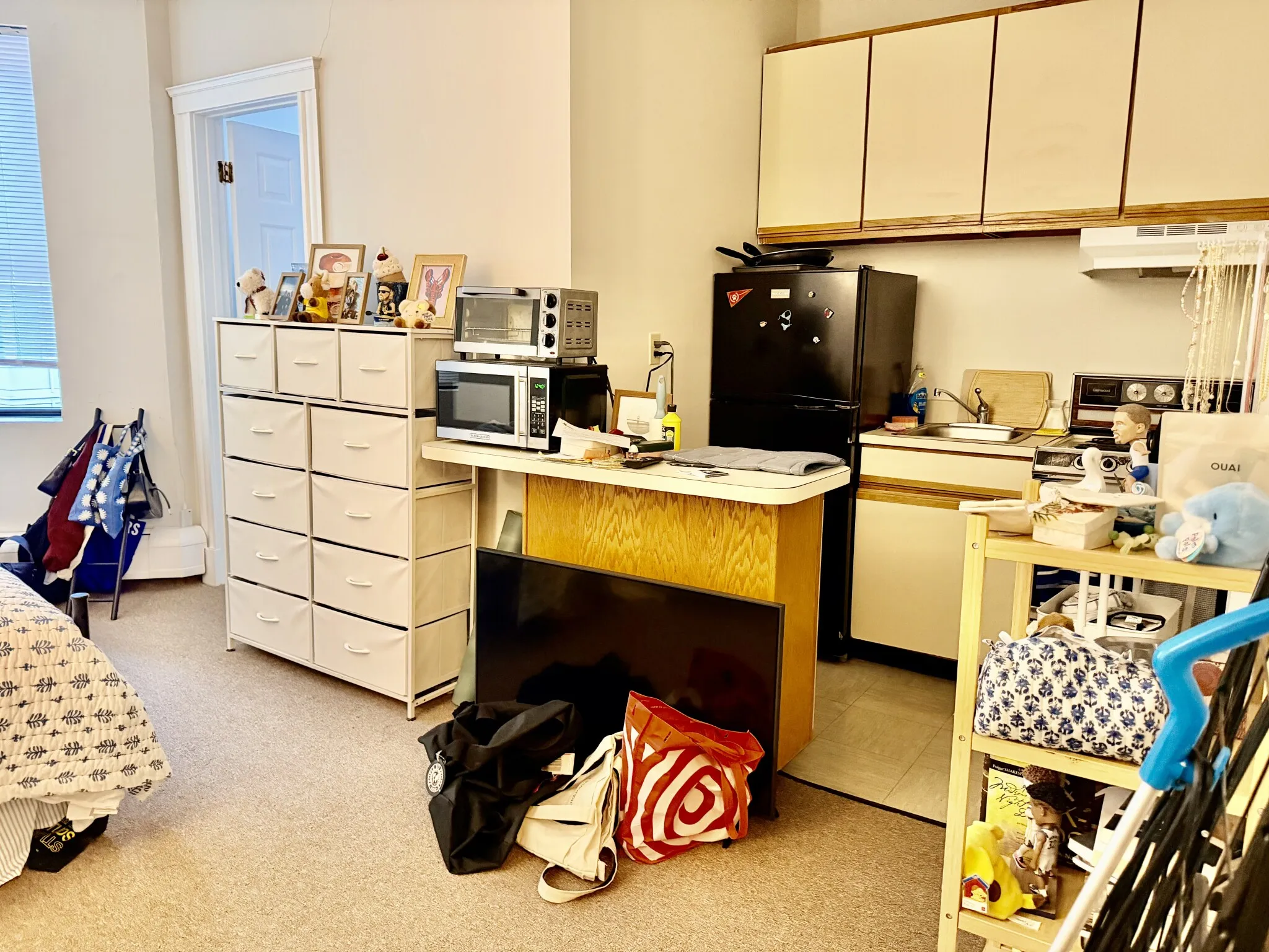 833 Beacon St, Fenway