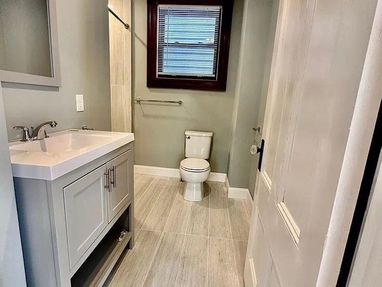 23 Woodville St, Roxbury