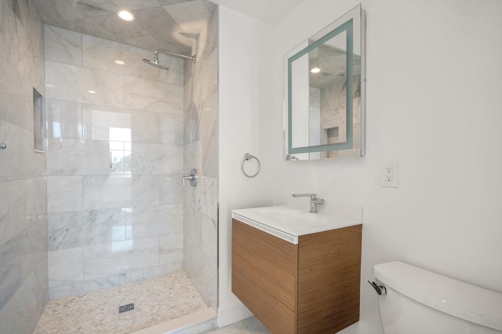 112 Myrtle, Beacon Hill