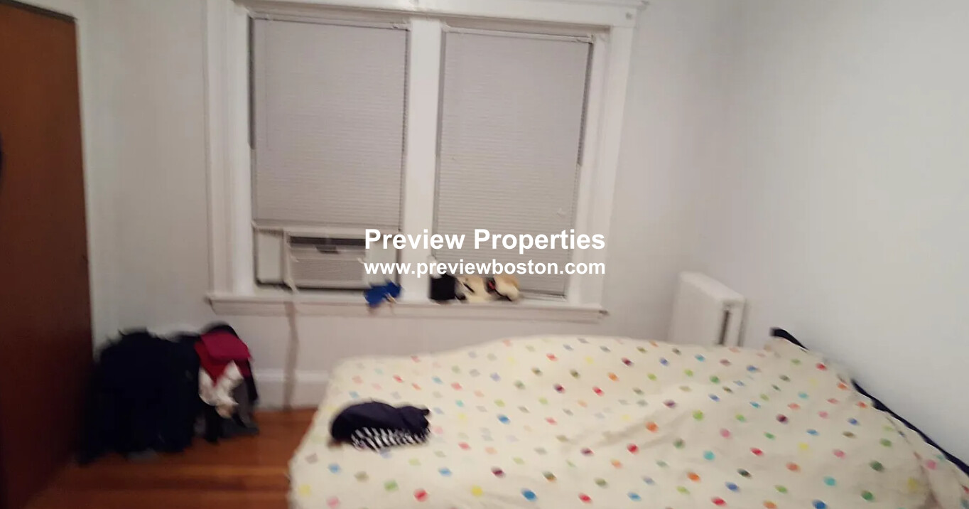 1315 Commonwealth Ave, Allston