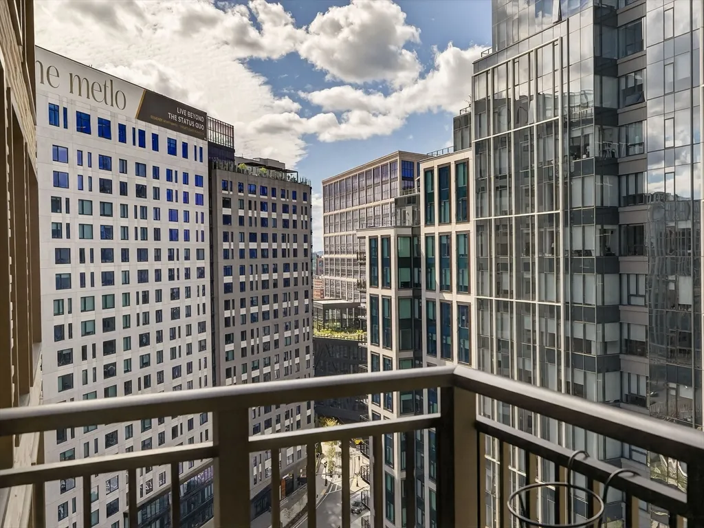 135 Seaport Blvd, Seaport District