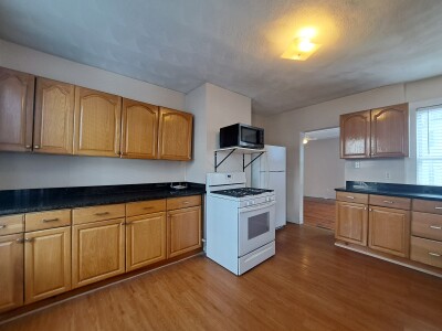 85 Ferrin St, Charlestown