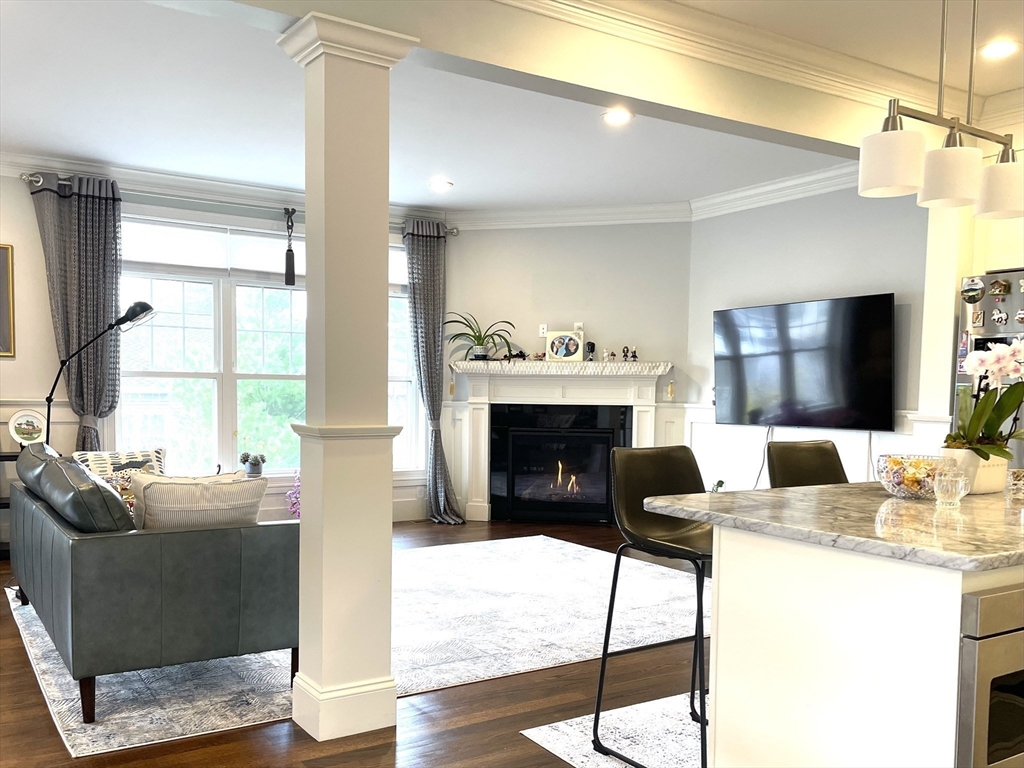 884 Chestnut St, Waban