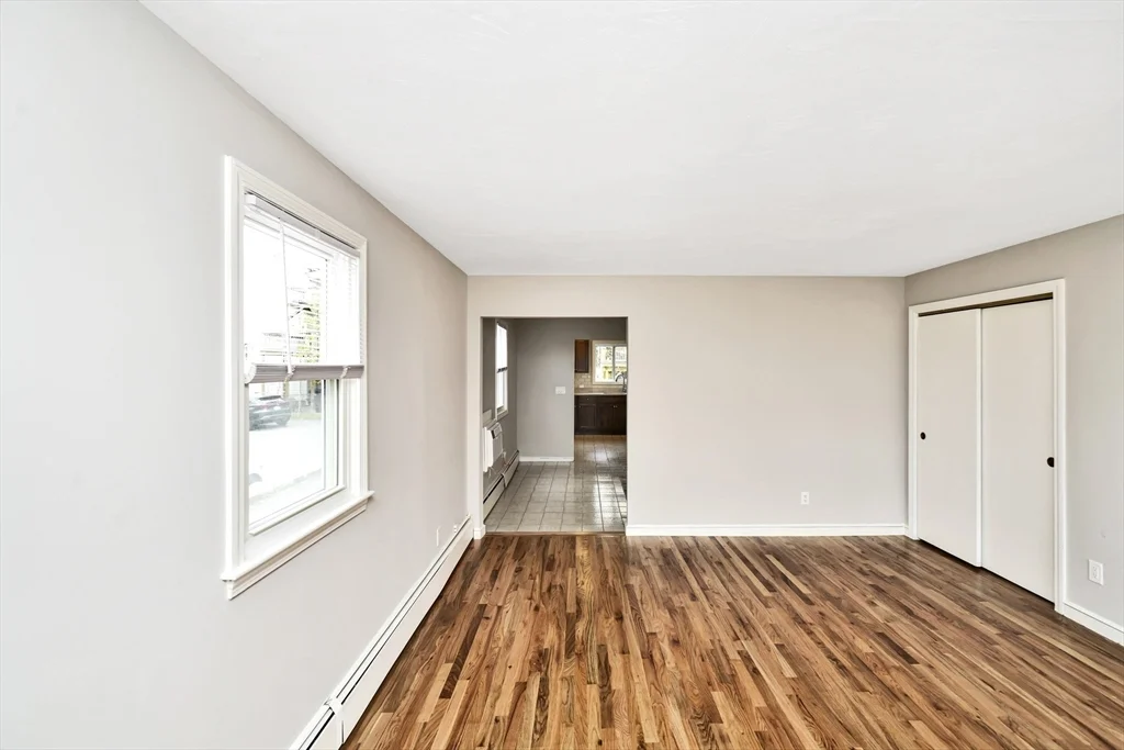 192 Fairmount Ave, Hyde Park