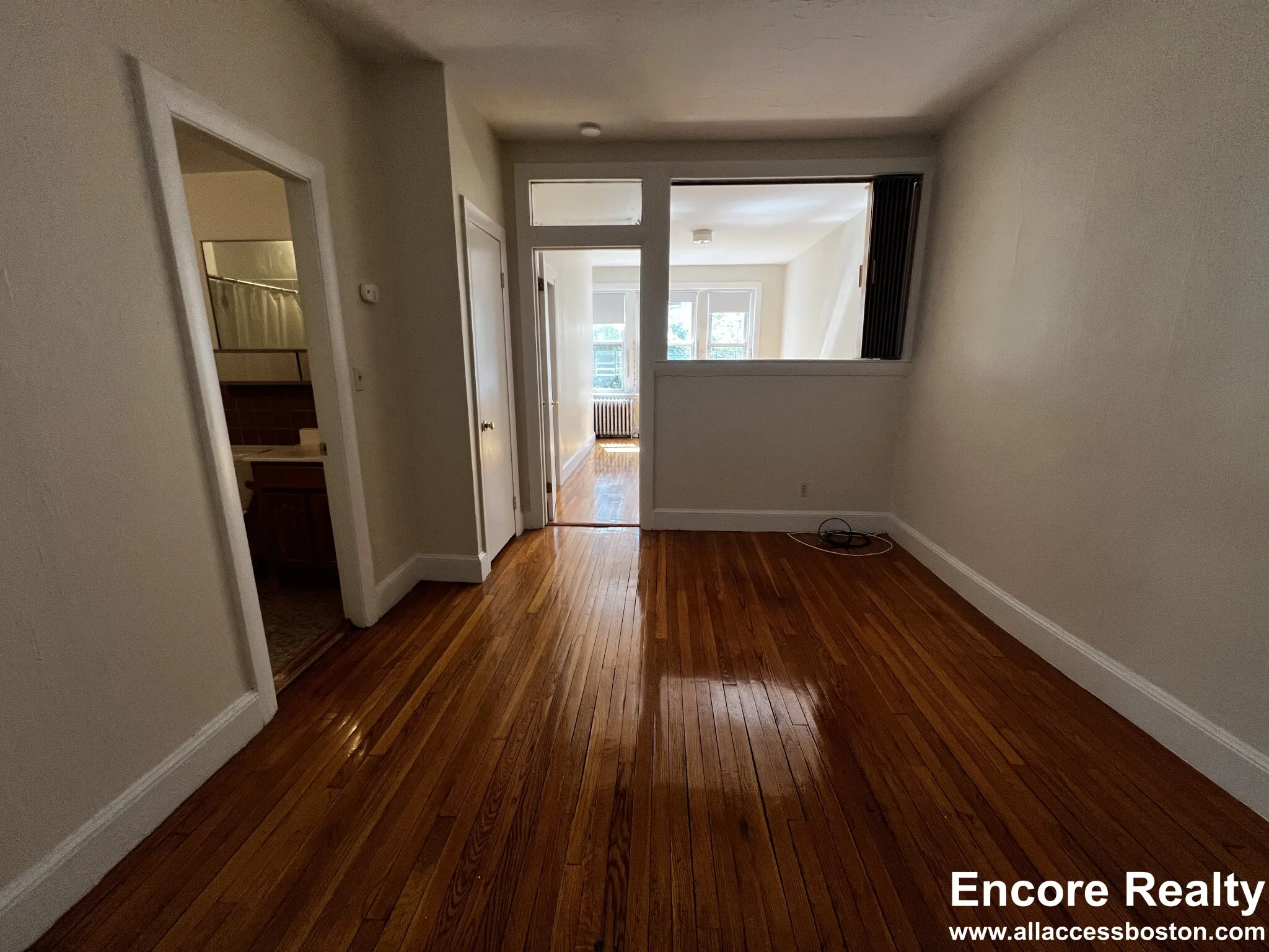 33 Lancaster Ter, Corey Hill