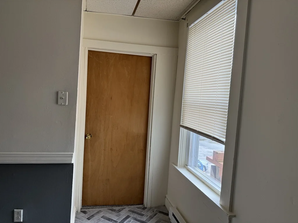 125 High St, North Attleboro