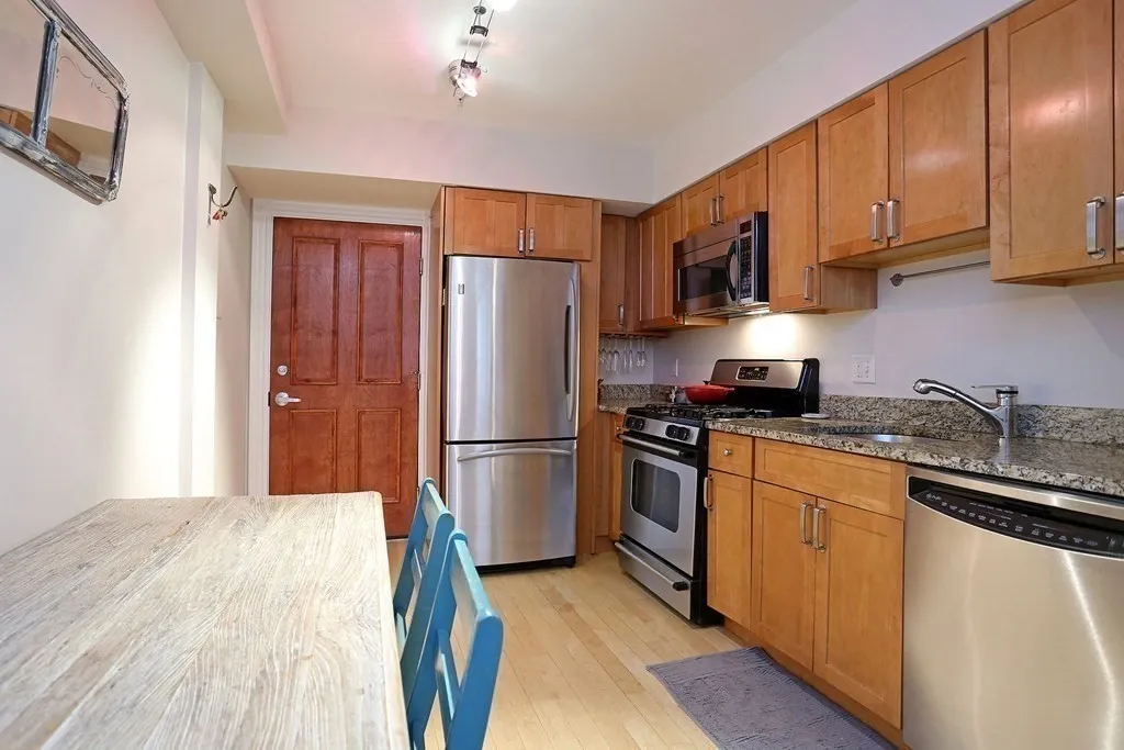 45 West Broadway, South Boston